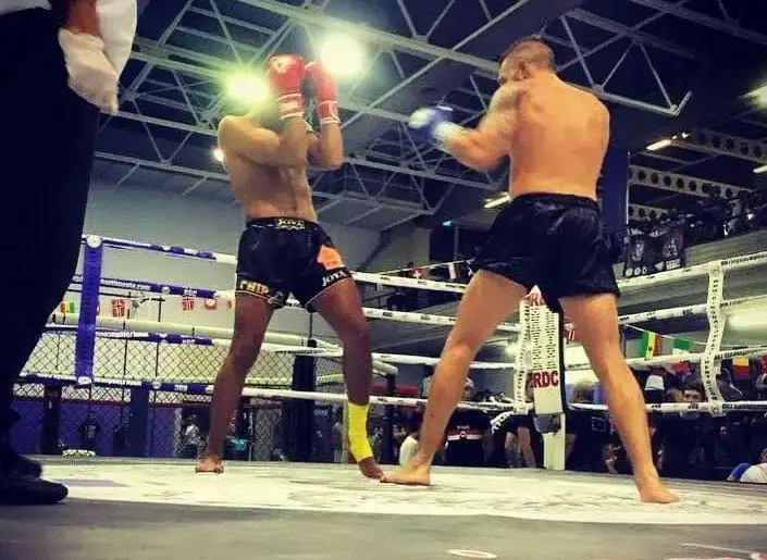 Niko boxing coach boxe 06